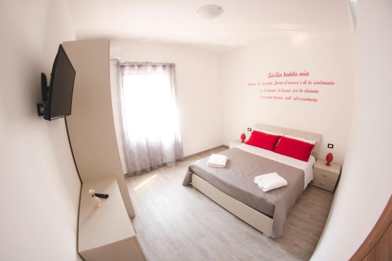 That'S Amoro House Pozzallo Bagian luar foto