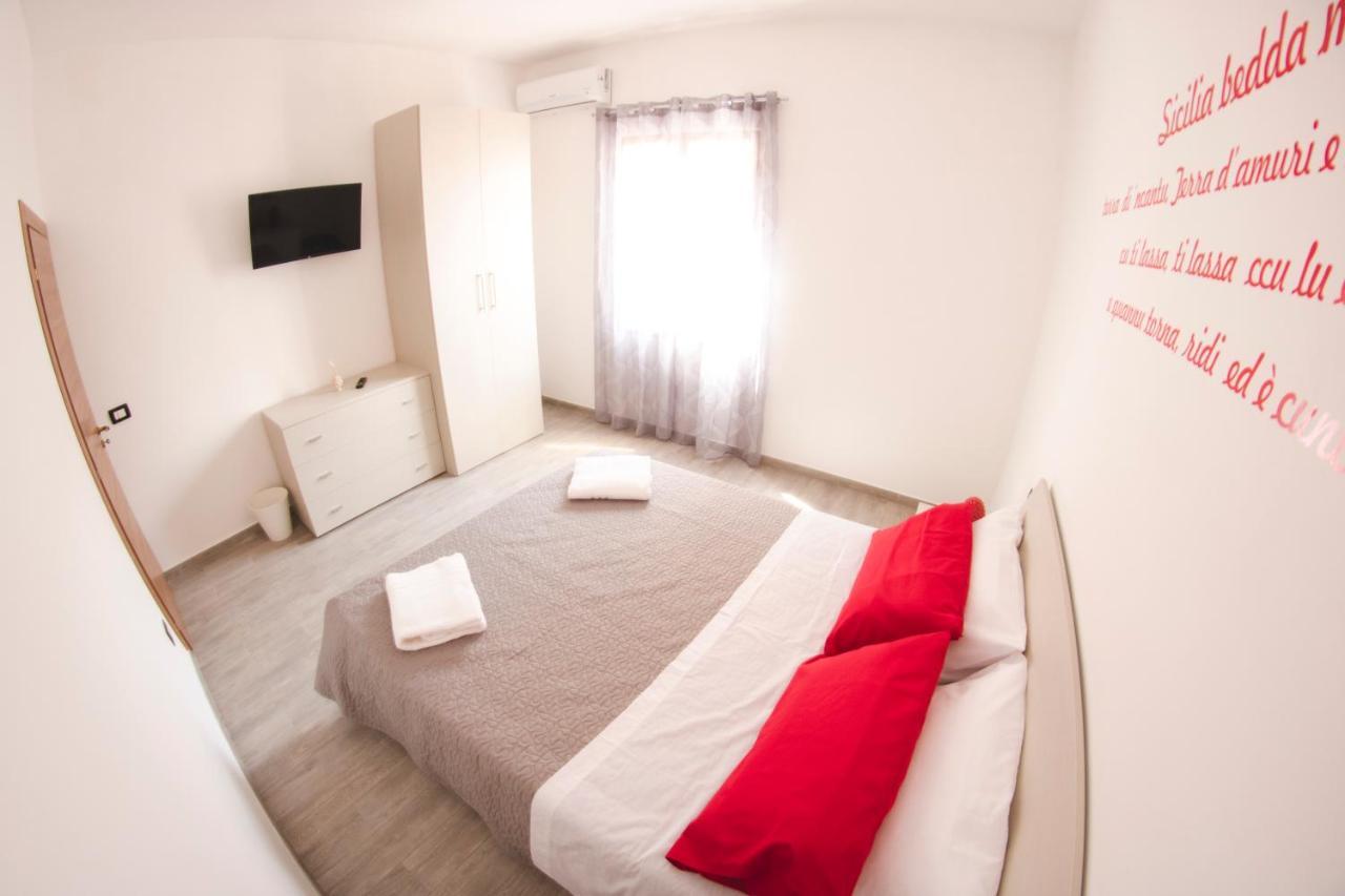 That'S Amoro House Pozzallo Bagian luar foto